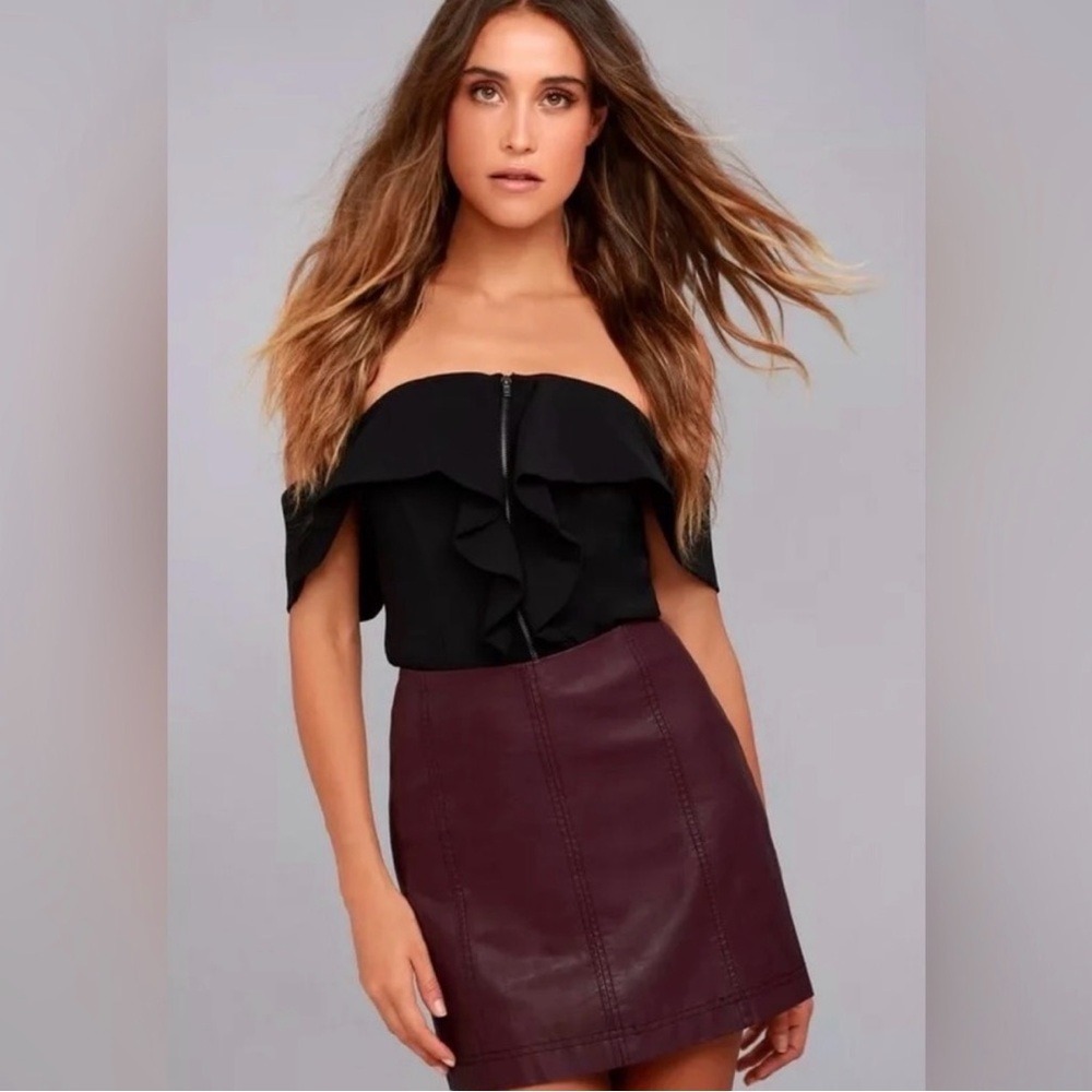 Free People Modern Femme Faux Vegan Leather Mini Skirt in Plum Wine Size 4
